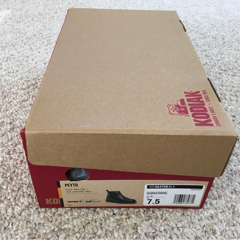 Kodiak Black Leather Chelsea-Style Ankle Boots - Picture 10 of 13